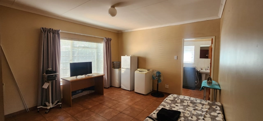 6 Bedroom Property for Sale in Kathu Northern Cape